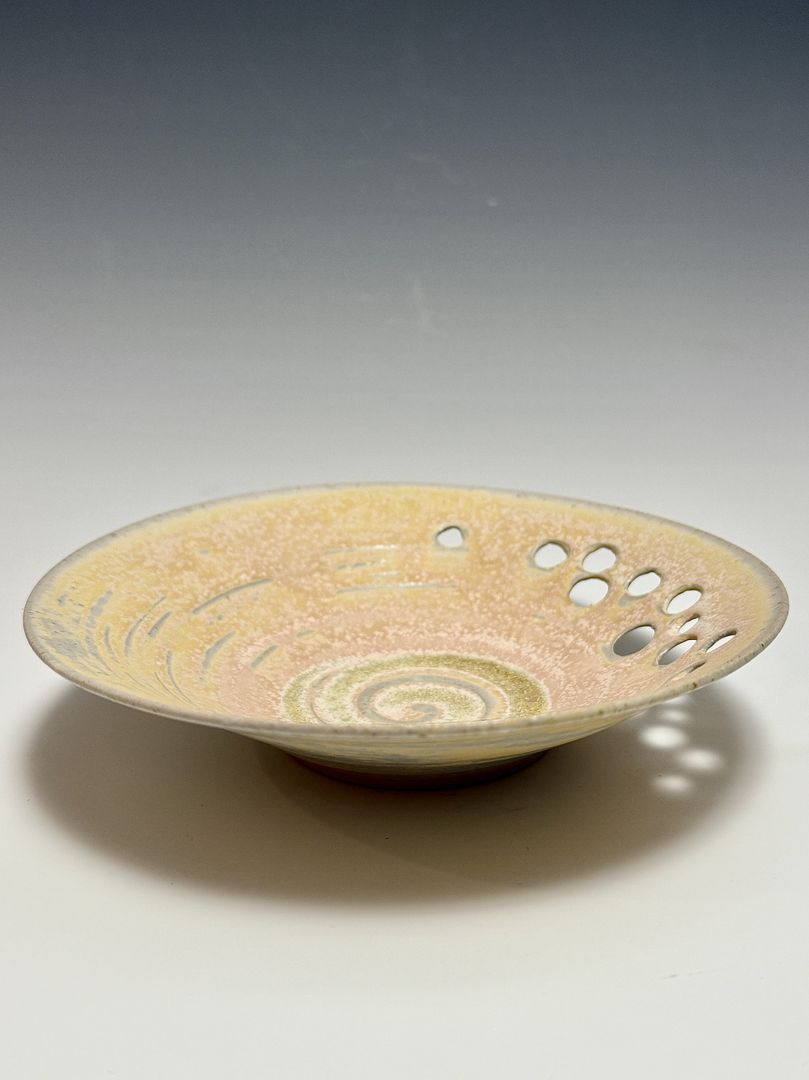017 Pierced Bowl S
